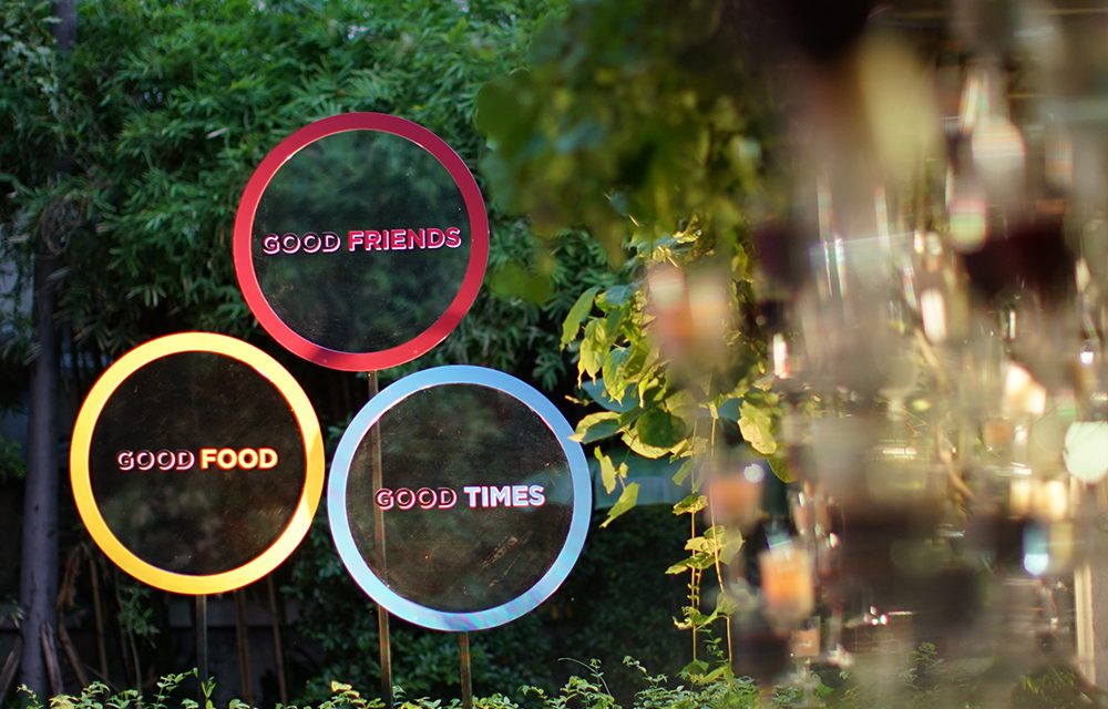 Wine Moment : Good Food, Good Friends and Good Times